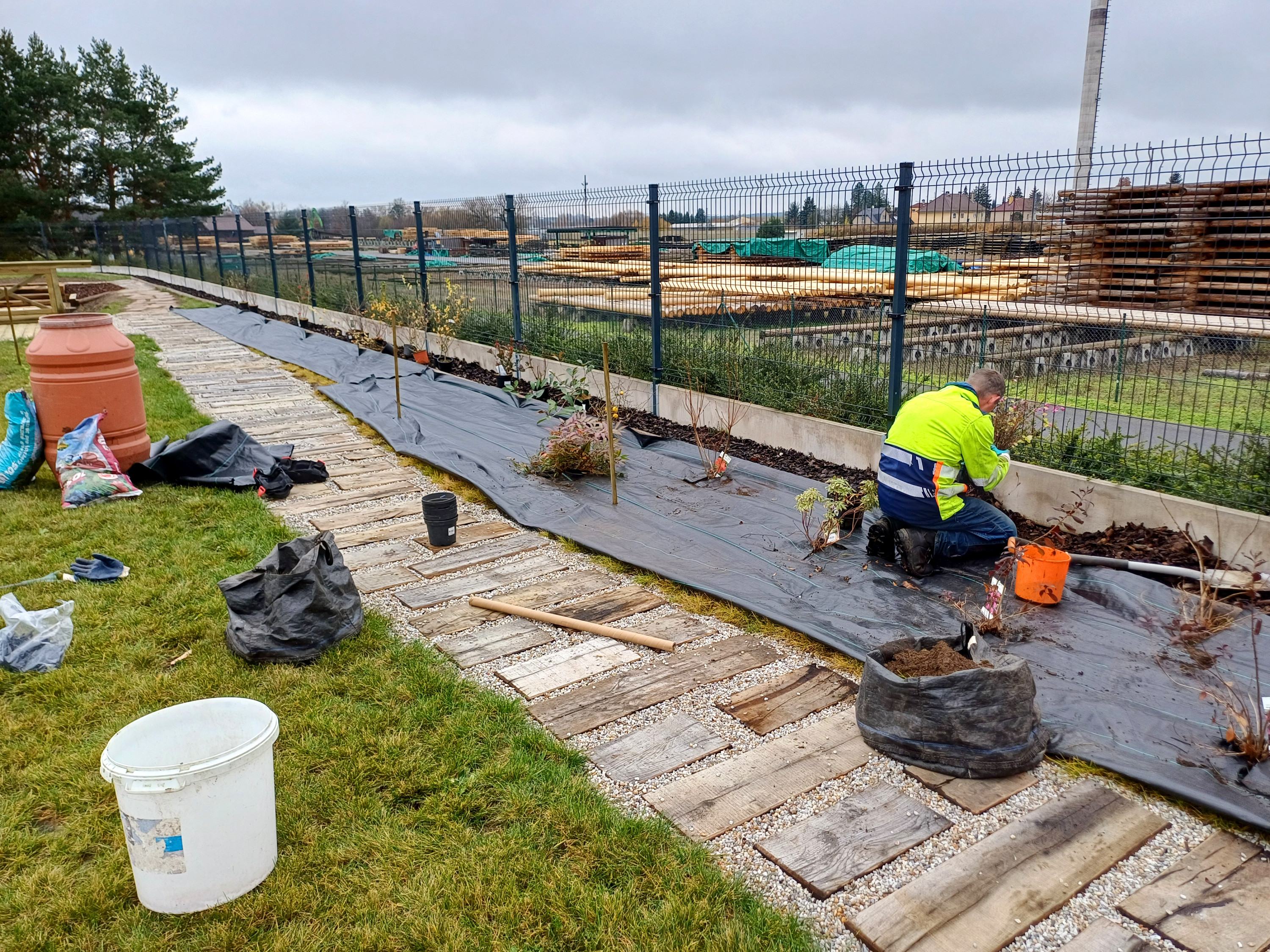 Budování nové ukázkové zahrady v showroomu Impregnace Soběslav