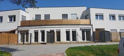 Terasová prkna z borovice ošetřena Profi impregnací lze efektivně využiti i jako balkonové zábradlí, zakázková výroba Impregnace Soběslav.  Terasová prkna z borovice ošetřena Profi impregnací lze efektivně využiti i jako balkonové zábradlí, zakázková výroba Impregnace Soběslav.
