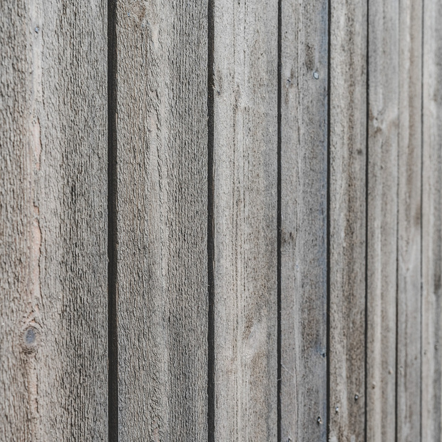 Dřevo v exteriéru ošetřené Královskou impregnací a Profi impregnací, zakázková výroba pro hotelový komplex JBX Resort Avenue Lipno.