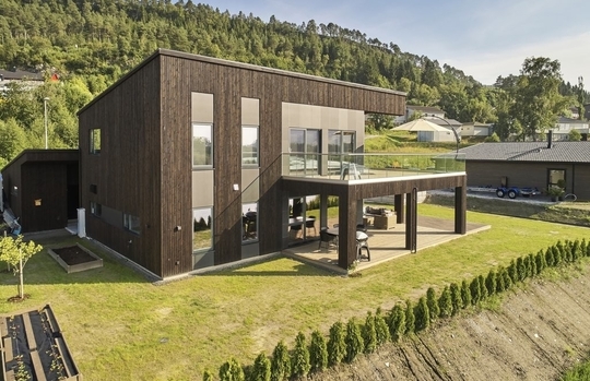 Olejová impregnace: ideální cesta k bezúdržbové fasádě