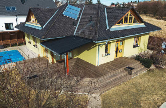 Reference: terasová prkna KI - Duo u RD na Budějovicku 