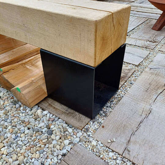 Noha k pražci - lavička