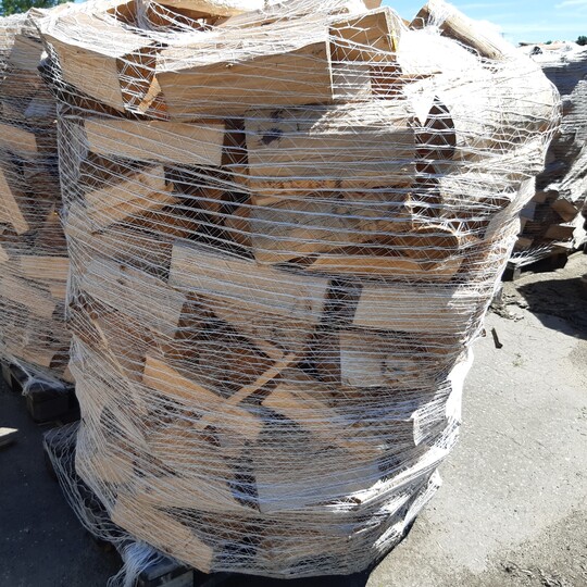 Štípané palivové dřevo