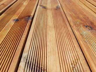 Terasové prkno PRO, severská borovice, 27x145x3900 mm, impregnované Terasové prkno PRO, severská borovice, 27x145x3900 mm, impregnované